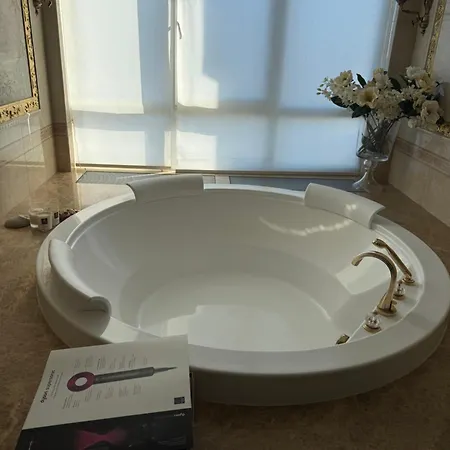 Apartment French Boulevard Luxury
